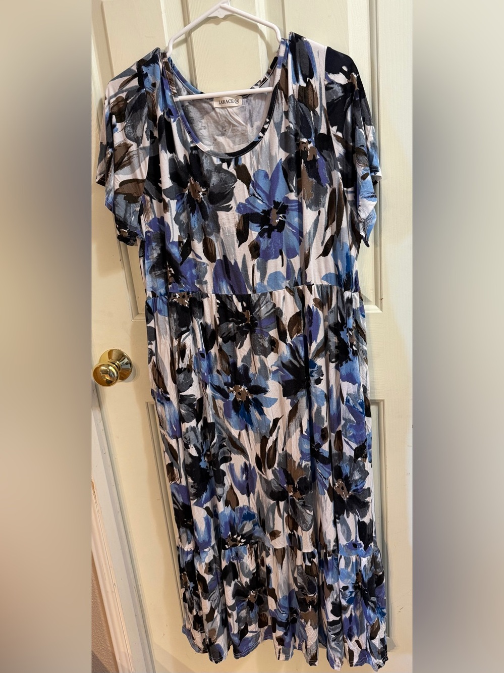 Larace Large Floral Print Floral Midi Dress - 3X